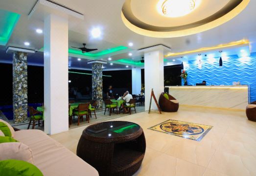 마나라 시 뷰 리조트의 바다가 보이는 풀서비스 스파