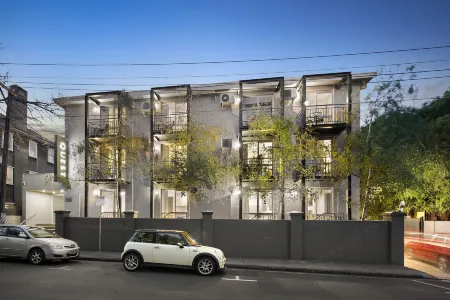 Quest St Kilda Bayside Отели рядом с достопримечательностью «Сент-Килда Ботаникал Гарденс»