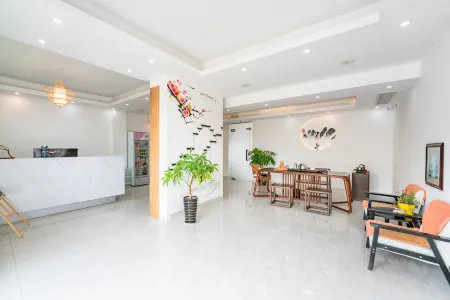 Nanli Jiuju Cinema Art Zhan (Xiamen North Railway Station Institute of Technology) Отели рядом с достопримечательностью «Xiamenligong College»