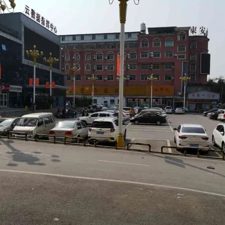 Junyue Hotel