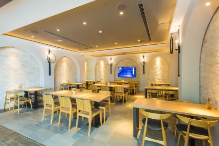 The Castle Ballet Taichung A Boutique Hotel Отели рядом с достопримечательностью «Wanggaoliao Night View Park»