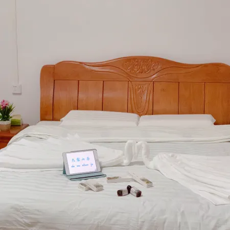 Qingyuan Lei Honorary Characteristic Homestay (Lianshan Oujia Terrace Branch)