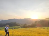 Qingyuan Lei Honorary Characteristic Homestay (Lianshan Oujia Terrace Branch)