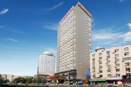 Vienna International Hotel (Putian Mingzhu) Отели рядом с достопримечательностью «Sanqing Palace, Yuanmiao Taoist Temple»