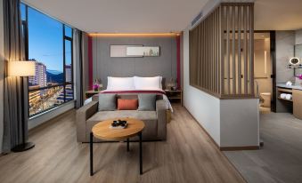 Holiday Inn Batang - Housity