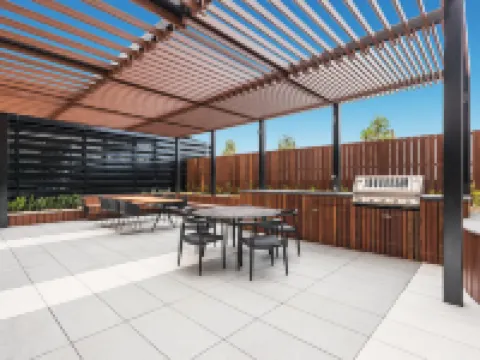 Sky One Apartments by CLLIX Hotels in Box Hill