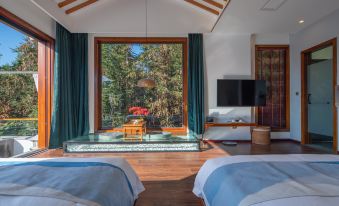 NARKA Hot Springs Resort Hotel