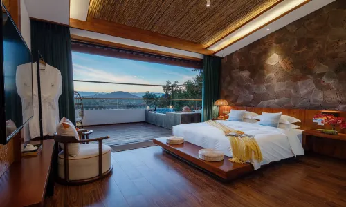NARKA Hot Springs Resort Hotel