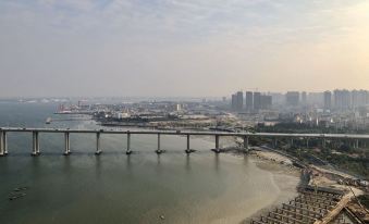 YueKai Seaview apartment (Zhanjiang Rongsheng Central Plaza store)