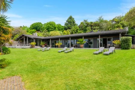 Koura Lodge Отели рядом с достопримечательностью «Okere Falls Walk»