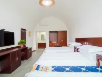 Liang Family Cave Dwelling Courtyard in Yanchuan Hotels in Yanchuan