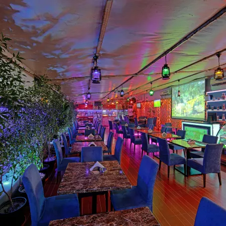 Manhattan Avenue Hotel
