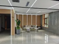 Fengqiu Lotus Hot Spring Hotel - parking
