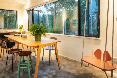 Acre of Pure Land · Valley Hot Spring Resort Отели рядом с достопримечательностью «Qixia Mountain Scenic Area»