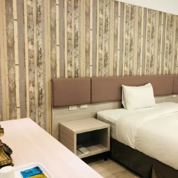 Fengjia JinRui Hotel