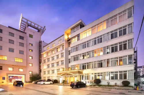 Comfortable hotel inn（Hotels at Jiangsu University of Science and Technology） Hotels in Zhenjiang
