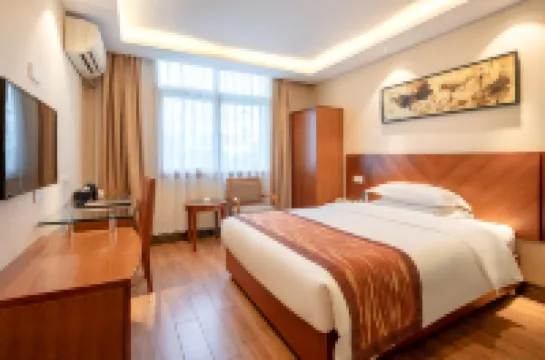 Comfortable hotel inn（Hotels at Jiangsu University of Science and Technology）