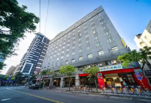 Walker Hotel Chenggong Hotels near Xianse Temple