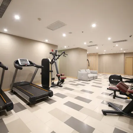 H Crytal Hotel (Jinma Road, Dalian Development Zone)