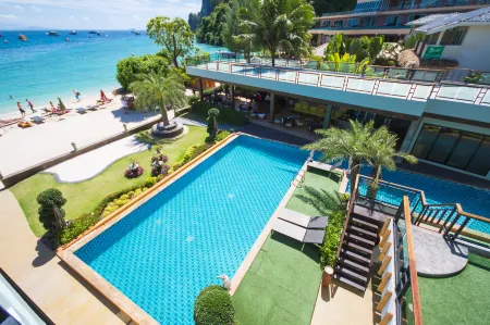 Phi Phi Nice Beach Hotel Hip Отели рядом с достопримечательностью «Monkey Beach»