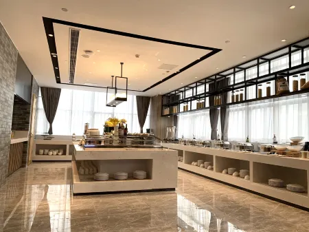 Echarm Hotel (Sihong Wutaishan Bridge)