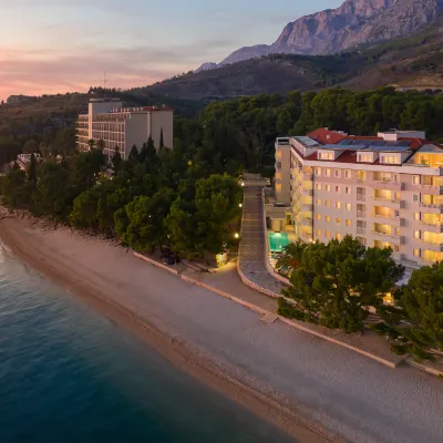 Hotel Tamaris Hotels near Solaric Beach
