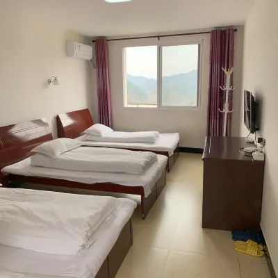 Jixishangcunnongjiale Hotels near Lovers' Falls