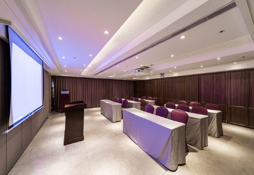 4. 피쉬 호텔-핑둥..