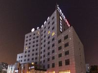 全季酒店(上海江桥曹安公路店) - 酒店外部