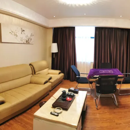 Chaoqian Holiday Hotel