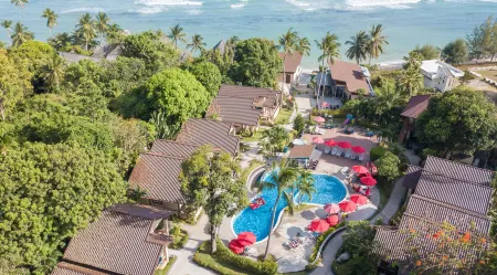 Royal Beach Boutique Resort & Spa Koh Samui Отели рядом с достопримечательностью «Wat Sila Ngu Temple»