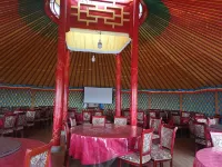 Amani Bread & Ger · Mongol Ger Guesthouse (Xilamuren Grassland) - sarapan