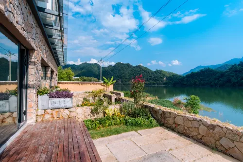 Chunliuwei Dongliju Hostel