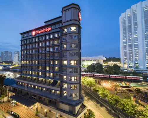 Travelodge Kuala Lumpur City Centre プタリン通り周辺のホテル