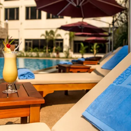 Rose Garden Hotel