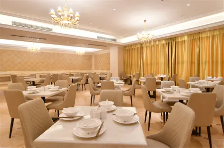 Vienna Hotel (Xiangtan Bantang Bubugao Branch)