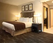 DoubleTree by Hilton Claremont Hotels near Harvey Mudd College