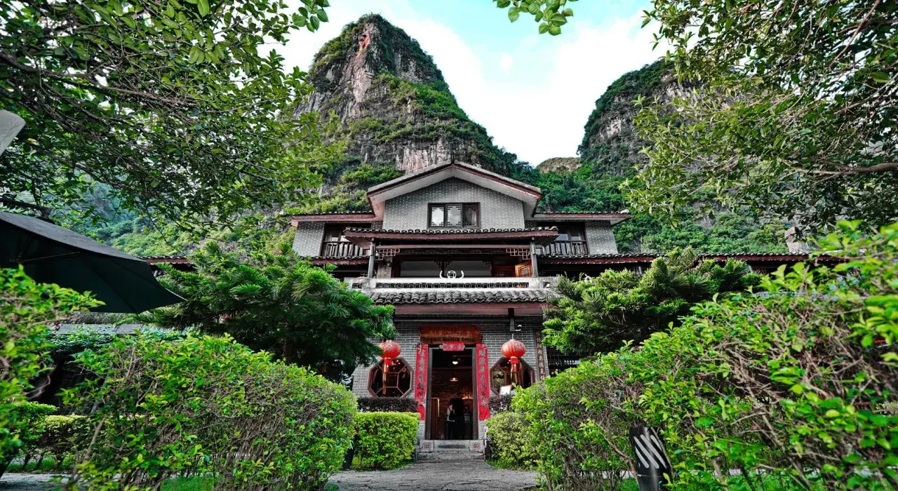 勝地ホテル