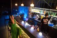 Yunshang Huaxi Holiday Hotel - bar