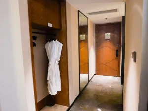 Zhongyi Hotel