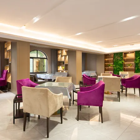 Lavande Hotel (Wal-mart Store, East Yueyang High-speed Railway Station)