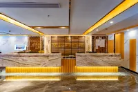 Huangyue Hotel (Wuzhou Arcade City)