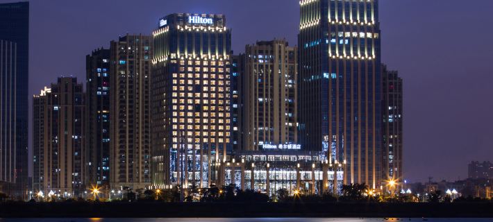 Hilton Quanzhou Riverside Hotele w: Jinjiang