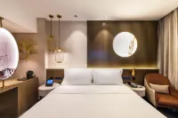 Crystal Hotel  GuiYang Fountain