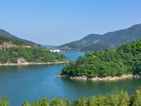 山沟沟隐鸬温泉艺墅(杭州径山寺店) - 镜湖湖景三床套房