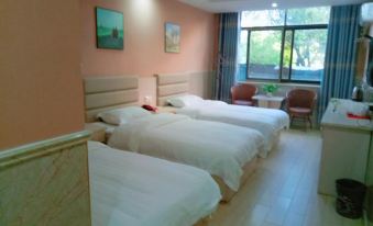 Yushu Xinghe Hotel
