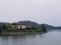 Chunan Thousand Island Lake Love in the Hotel