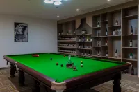 Qingmai S Seaview Hotel, Gongbei Lovers Road, Zhuhai