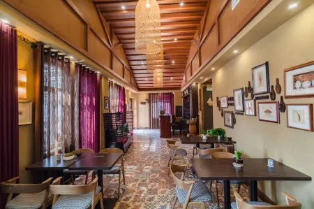 Jingyuan Hotel Отели в г. Цися