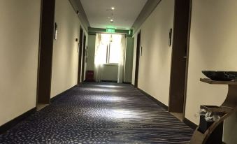 Tiange Theme Hotel (Jianzhong Branch)